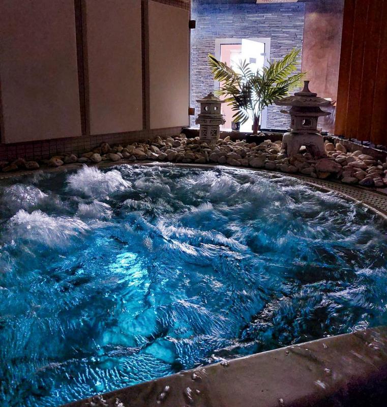 jacuzzi